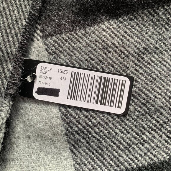 NEW WITH TAGS RW&CO Scarf - Picture 2 of 5